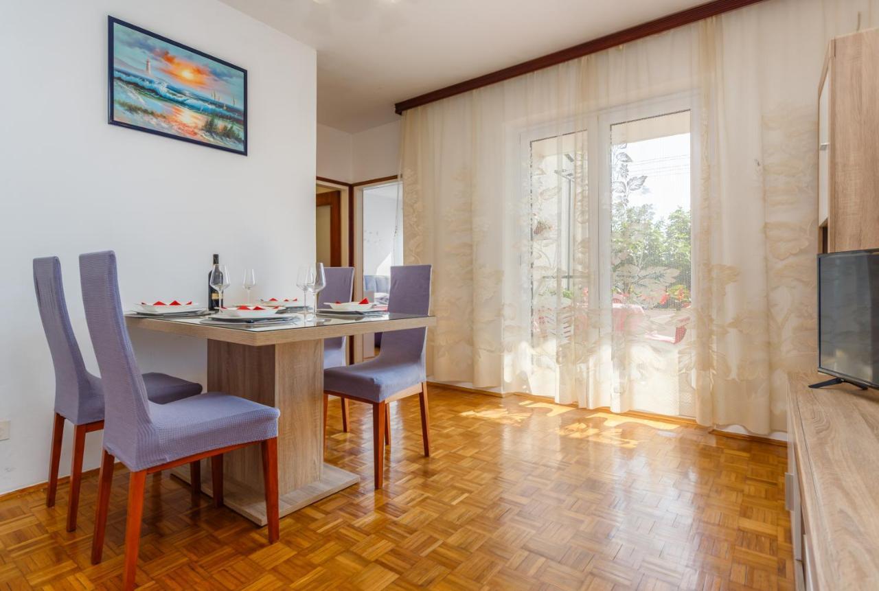 Apartment Dragica Krk Town Luaran gambar