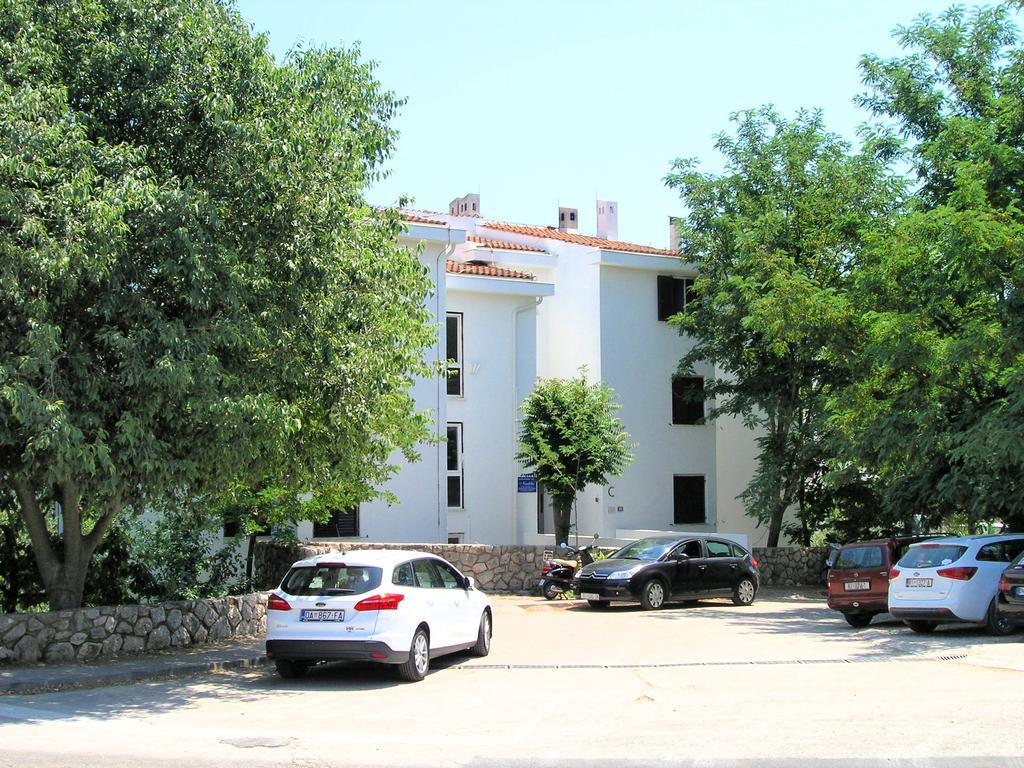 Apartment Dragica Krk Town Luaran gambar
